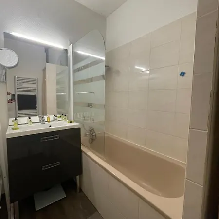 Le Mouflon Résidence Olympe, T2 Centre 4 Personnes, Parking Privatif Gratuit, Prise Up Véhicule électrique, Possibilité Forfait Ménage Et Location Linge De Lit Et De Toilette
