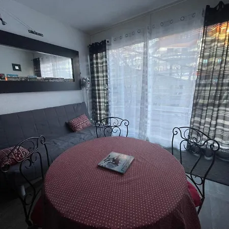 Le Mouflon Résidence Olympe, T2 Centre 4 Personnes, Parking Privatif Gratuit, Prise Up Véhicule électrique, Possibilité Forfait Ménage Et Location Linge De Lit Et De Toilette Appartamento Font-Romeu-Odeillo-Via